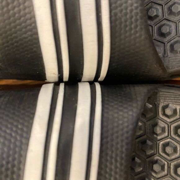 Wonder Nation Unisex Black White Flip Flop Sandals Toddler Size 7/8 - Picture 4 of 11